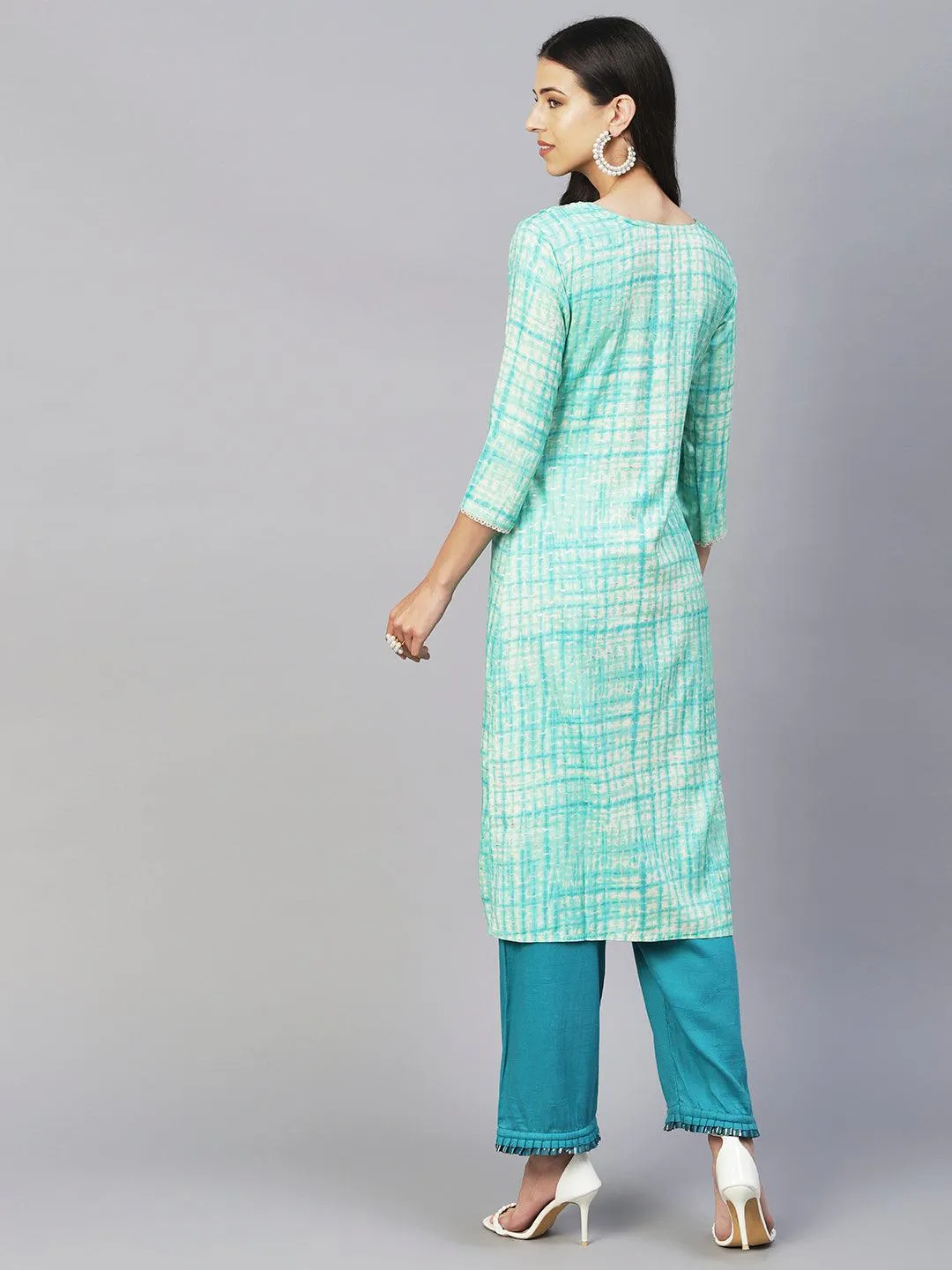 Abstract Printed & Chikankari Embroidered Straight Fit Kurta - Turquoise Blue