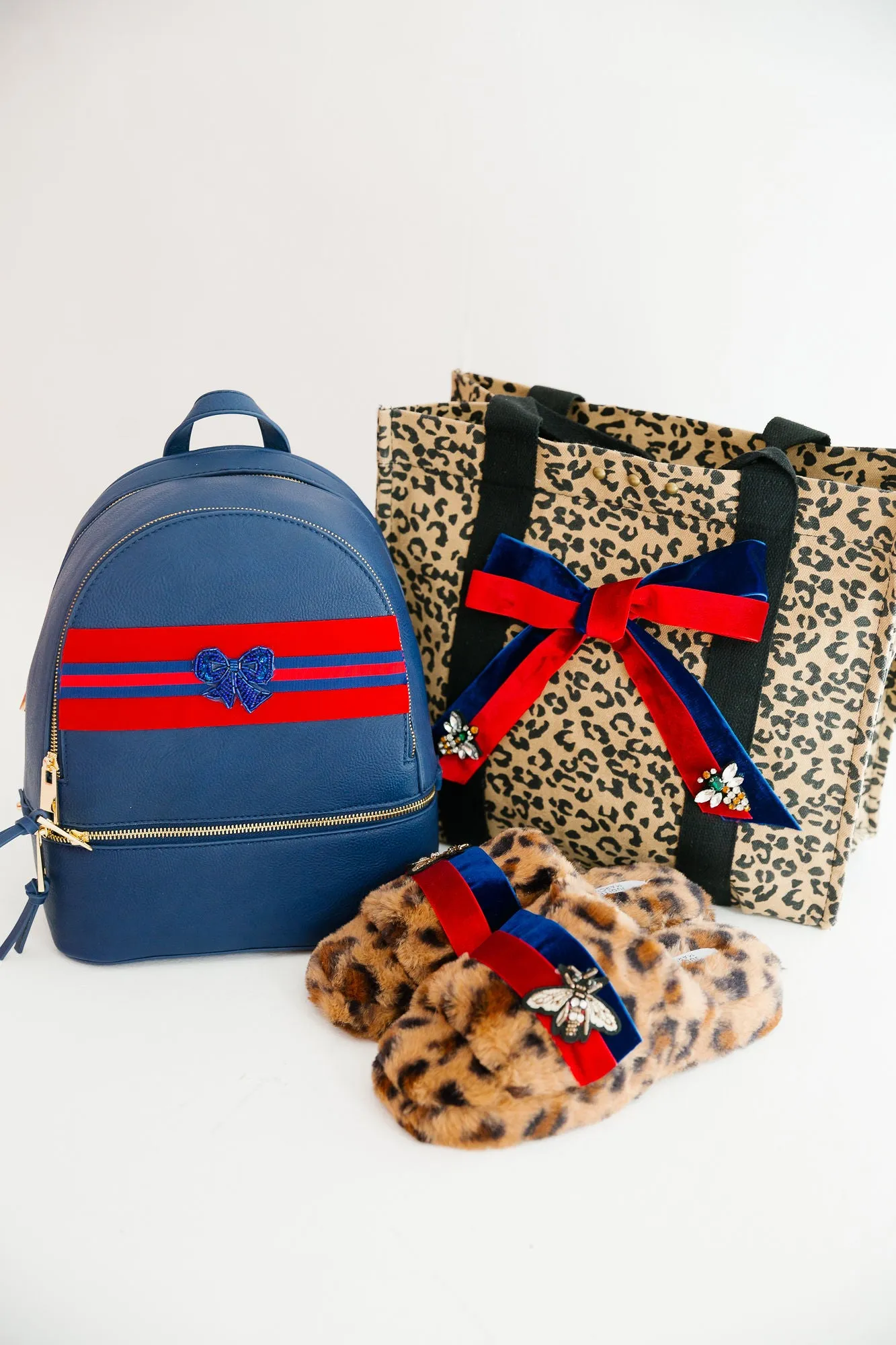 HOLIDAY BOW NAVY BACKPACK