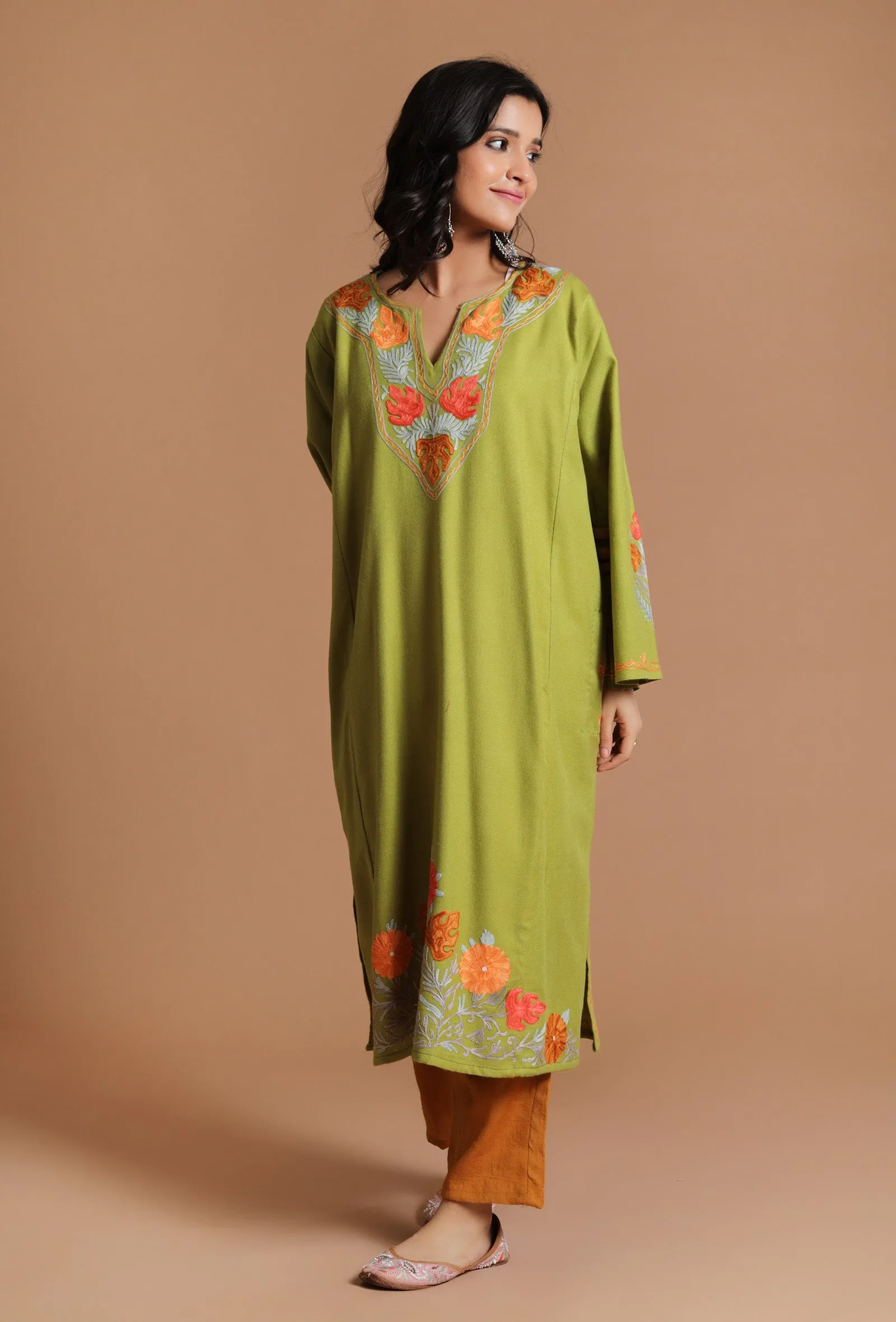 Husk Aari Embroidered Kashmiri Phiran-Free Size