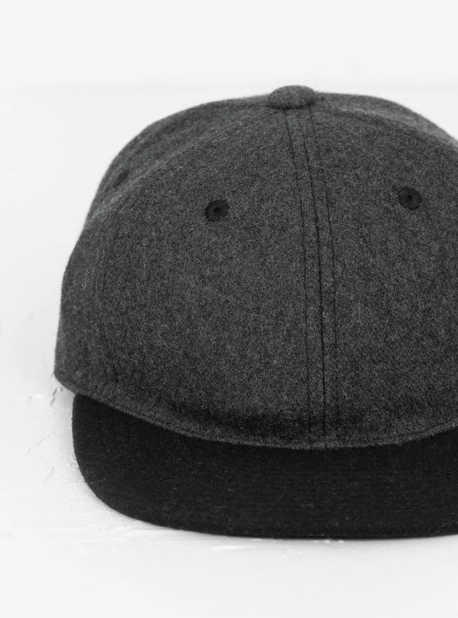 Melton 2 Tone BB Cap Charcoal & Black