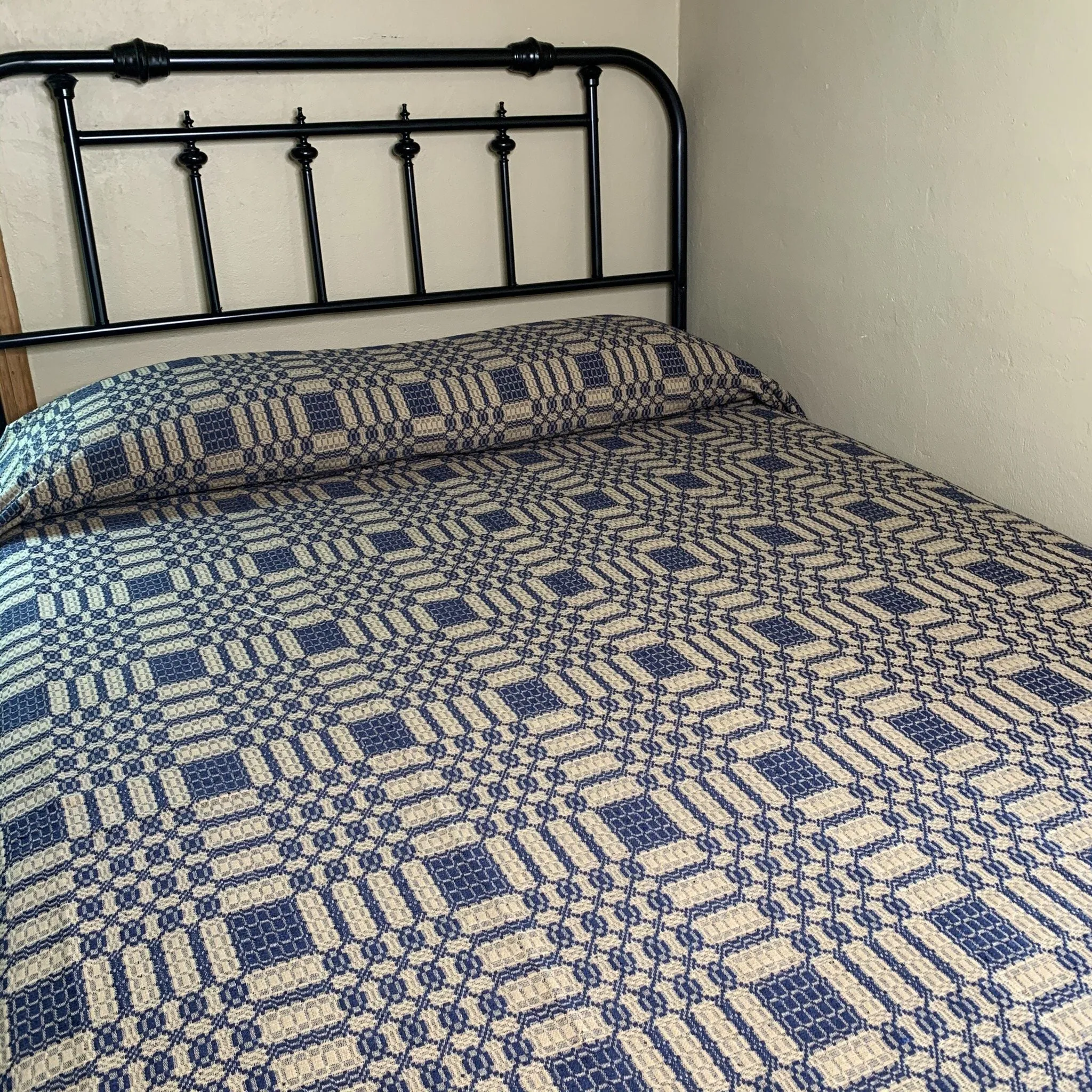 Westbury Navy and Tan Woven Coverlet