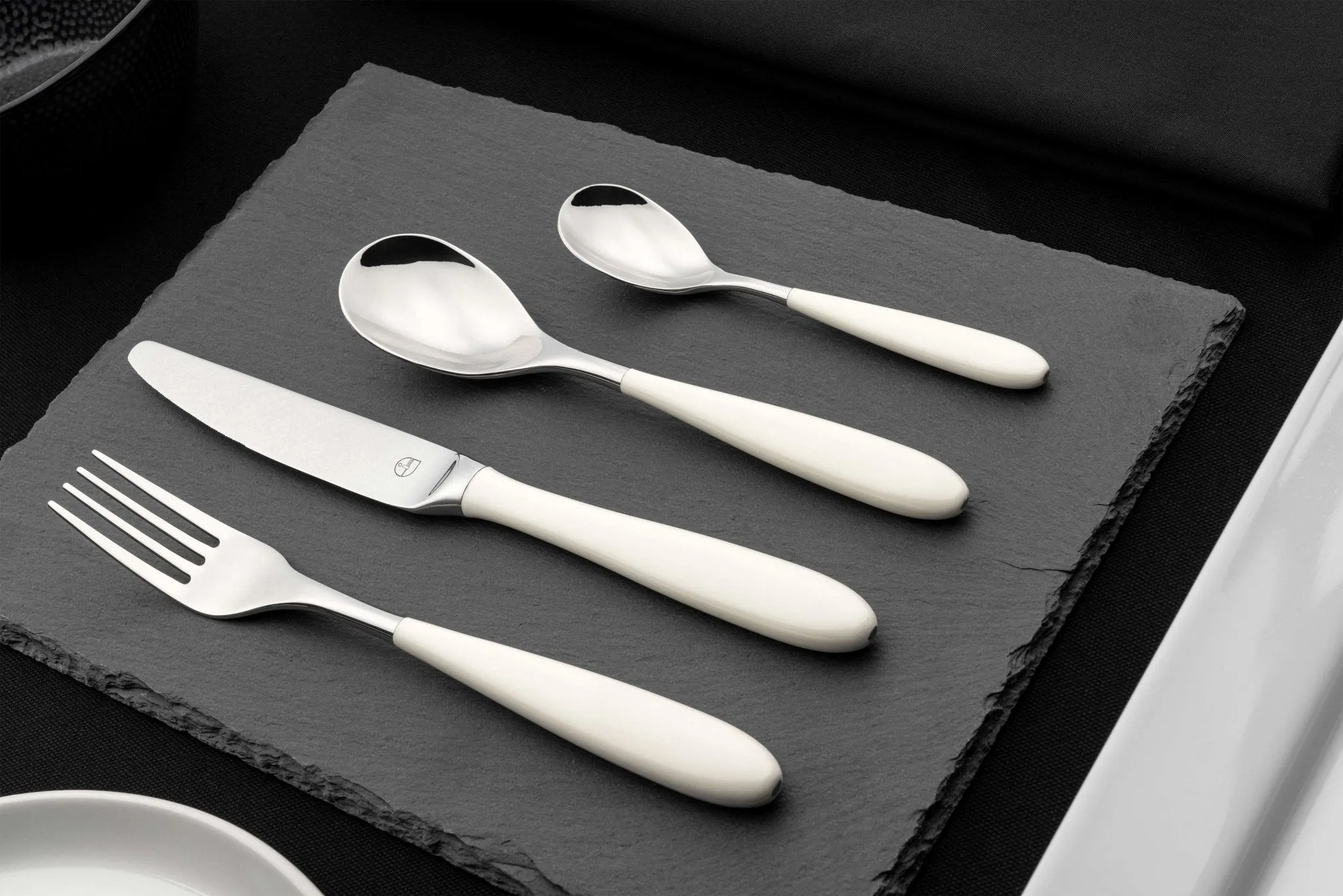 Yin & Yang White 84 Piece Cutlery Set